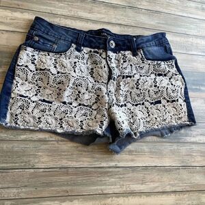 Suko Womens Jean Shorts Size 8 Cut Off Pockets Lace Boho Hippie Chic Blue Beach